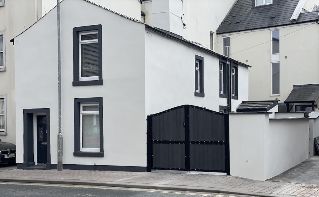 Quirky Cottage In The Centre Of Penrith With A Hot Tub Buitenkant foto